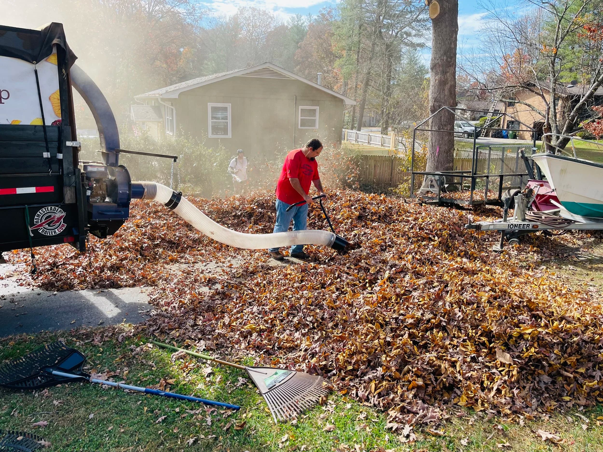 Leaf Removal Services in Conroe, TX